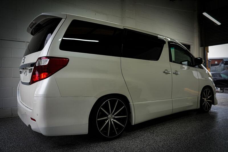 TOYOTA ALPHARD