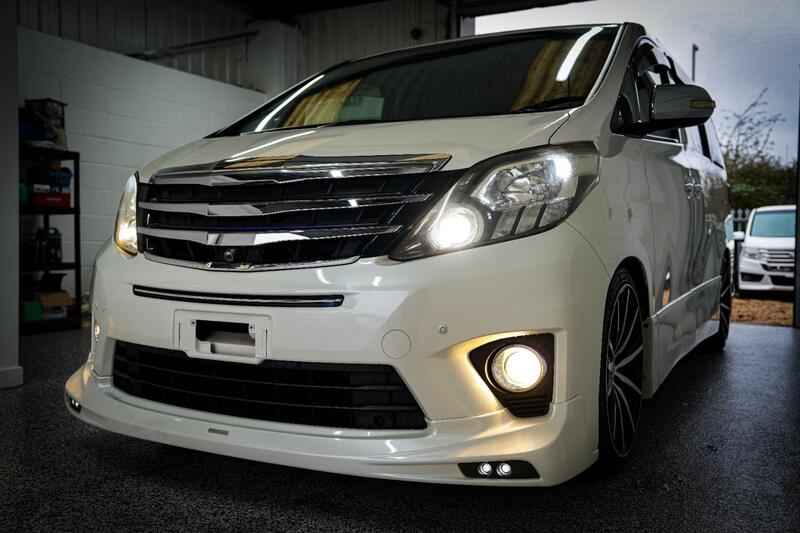 TOYOTA ALPHARD